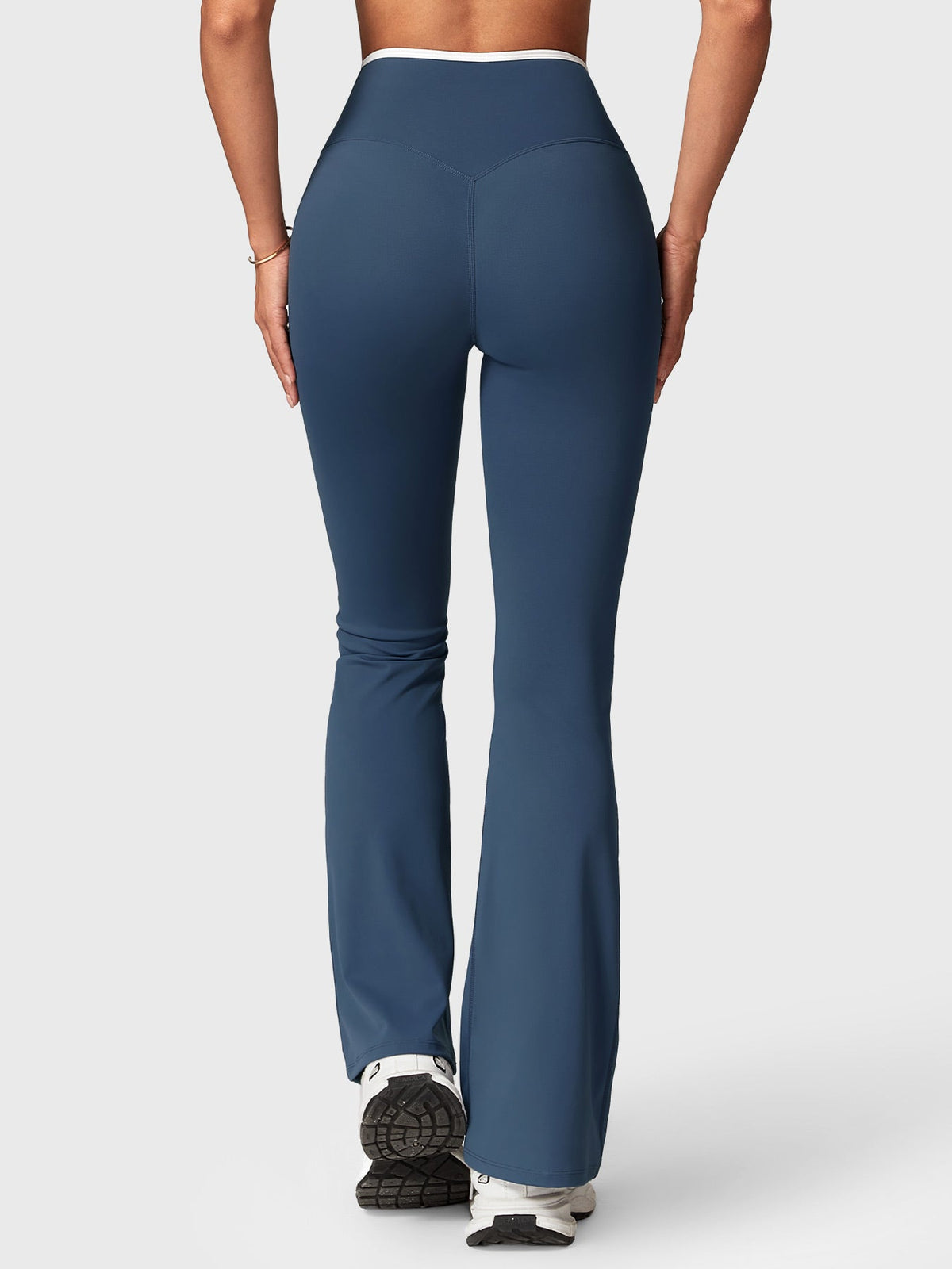 VYRA CoreFlex Contrast-Trim Flare Leggings