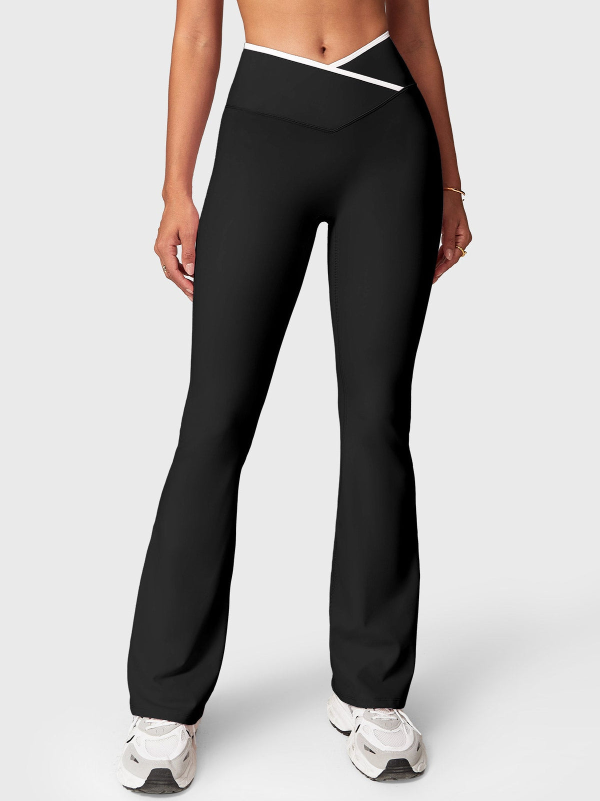 VYRA CoreFlex Contrast-Trim Flare Leggings