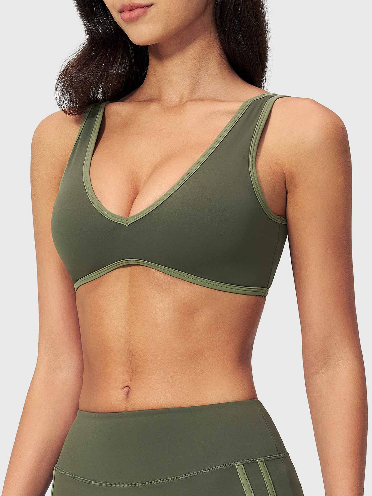 VYRA Ease Color-Block Sports Bra