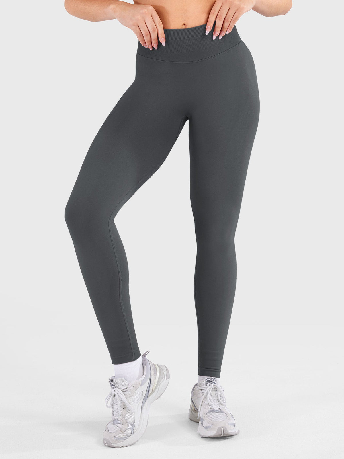 VYRA Contour 24-Inch Seamless Leggings