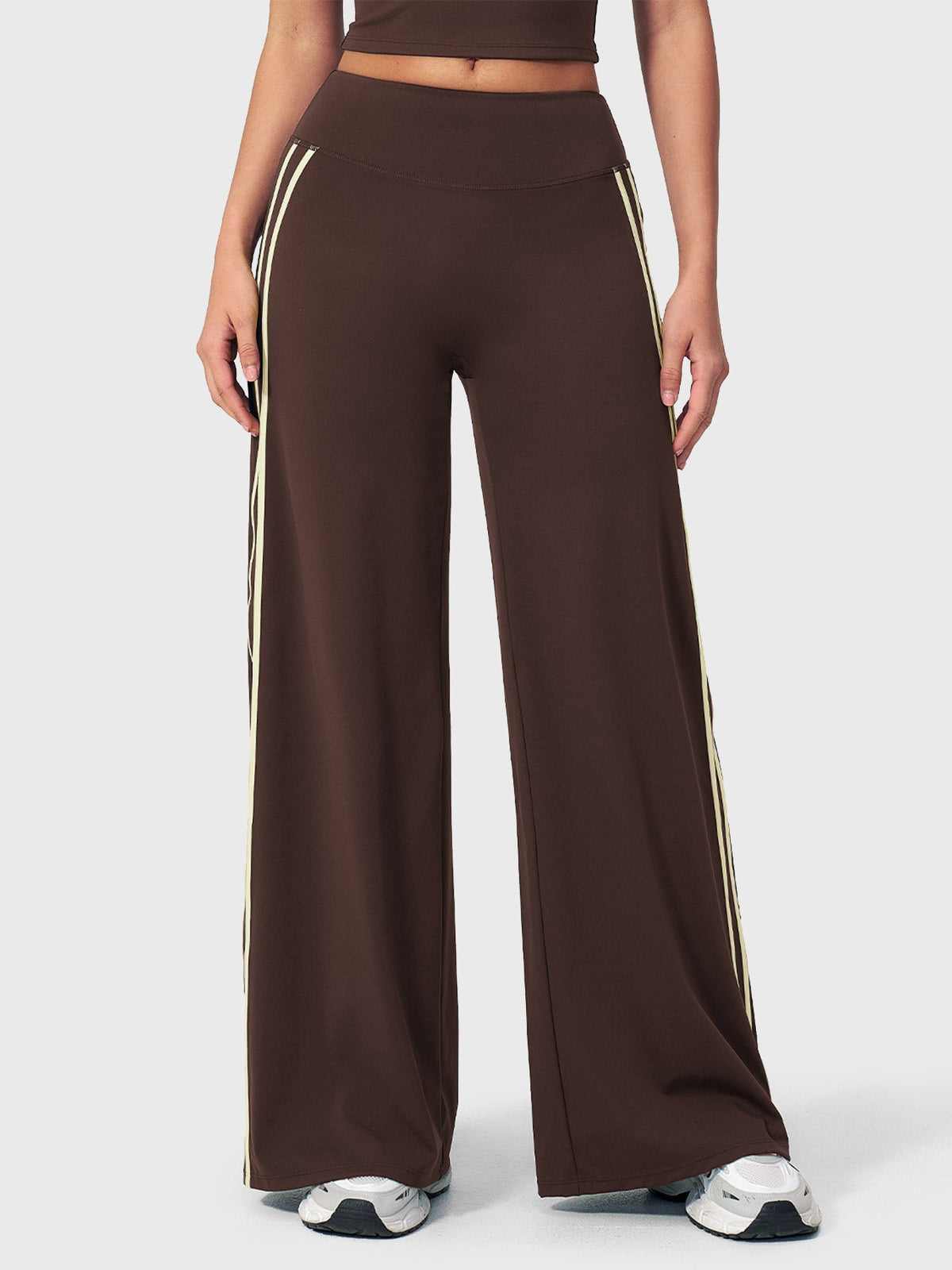 VYRA Ease Side-Stripe Straight Leggings