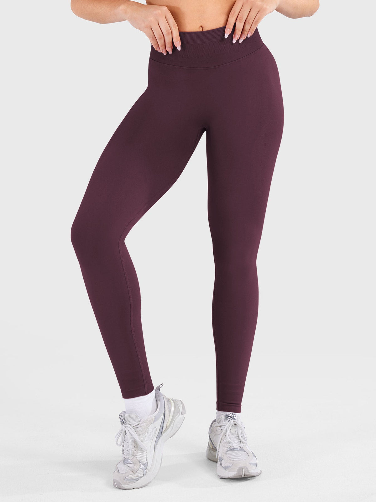 VYRA Contour 24-Inch Seamless Leggings