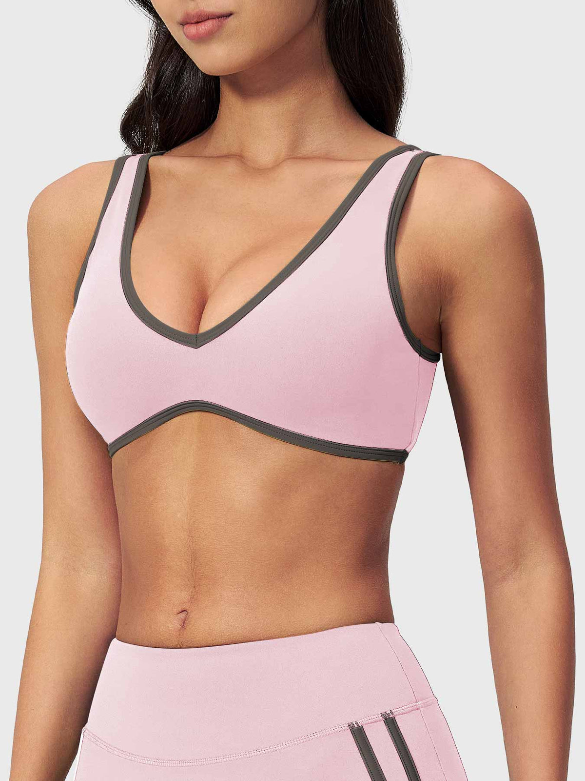 VYRA Ease Color-Block Sports Bra